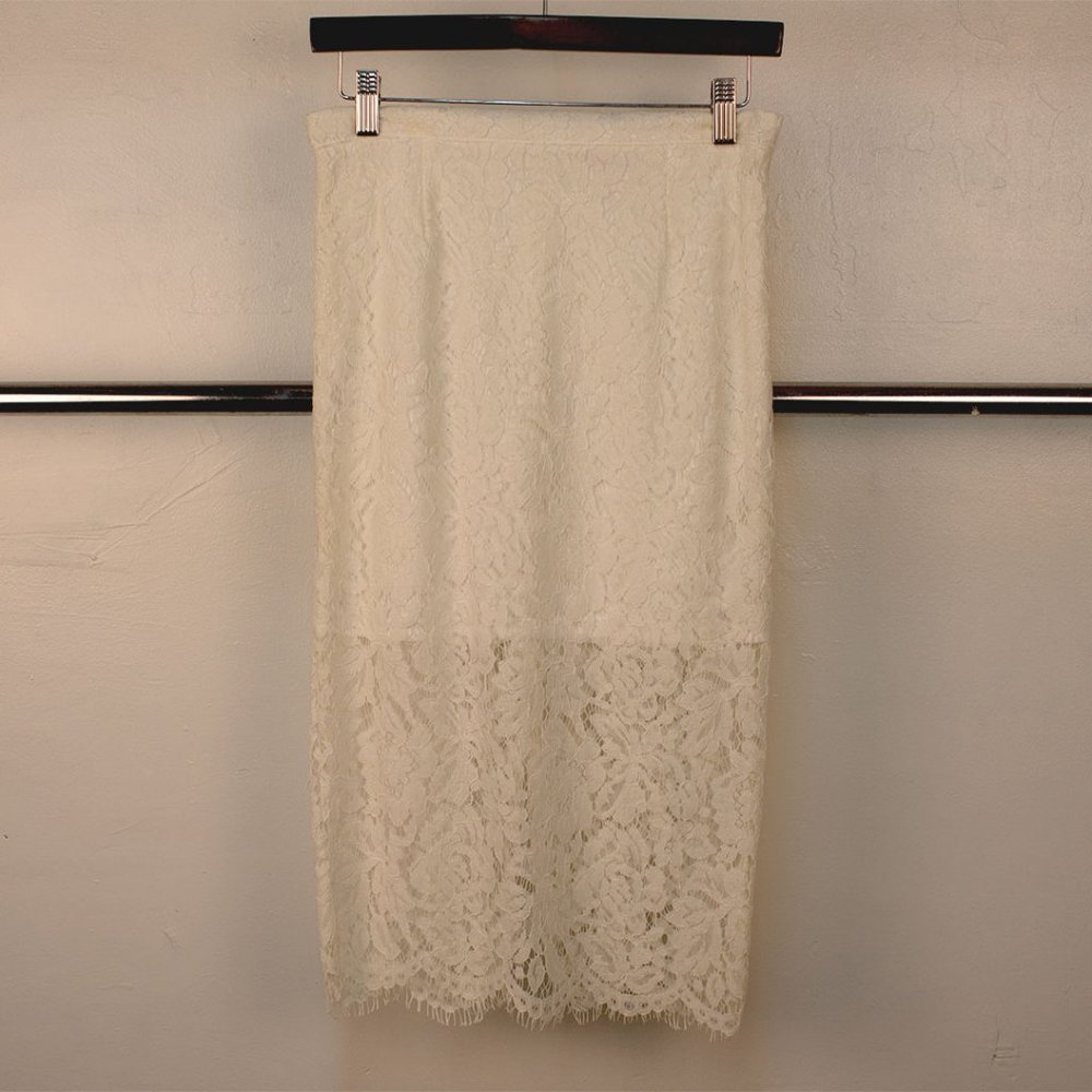 Lace Floral Fringe Skirt